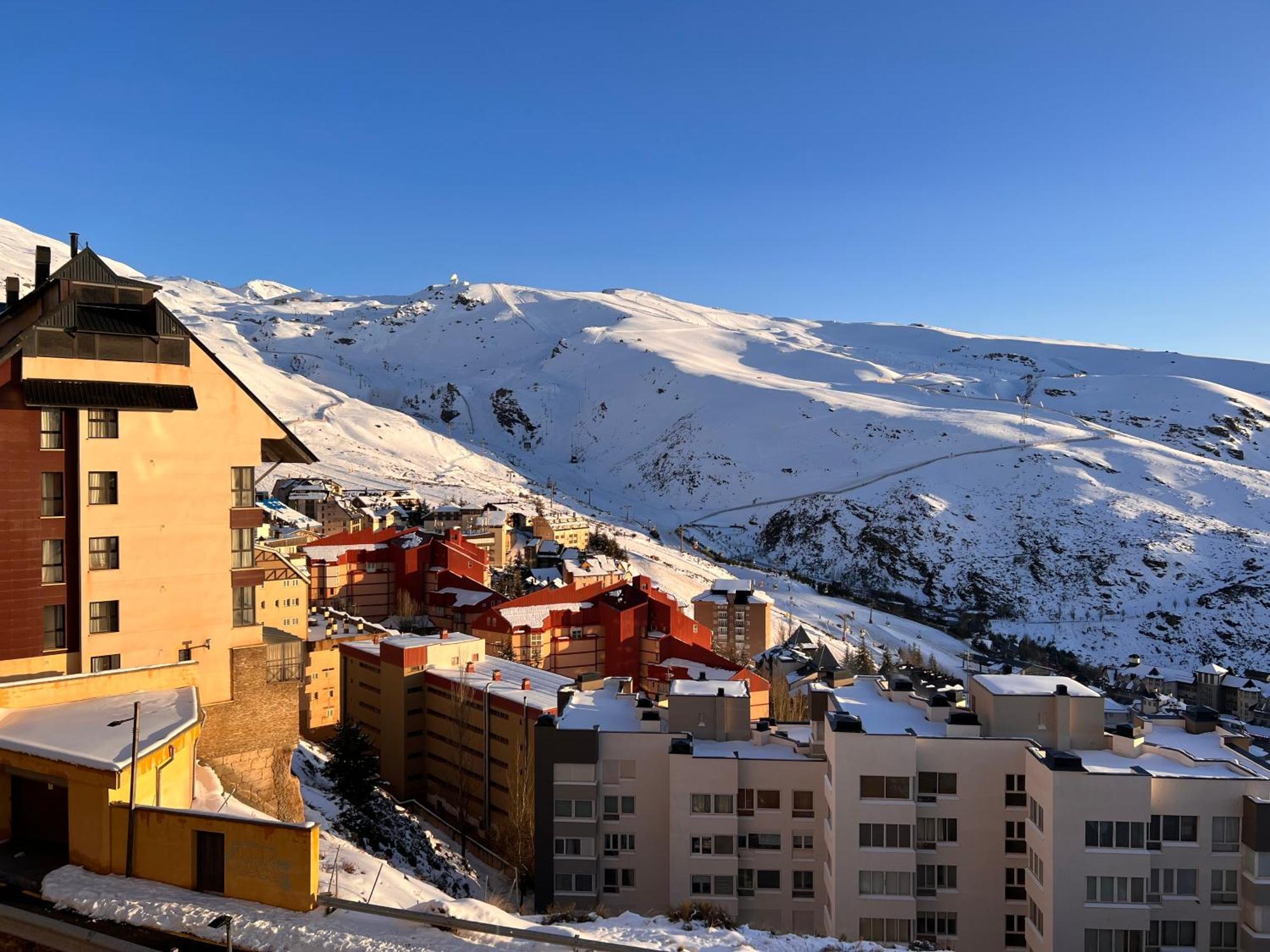 Sierra Nevada Apartamento, Ideal Para Grupos, Aparcamiento En La Puerta Y Con Impresionantes Vistas Serra Nevada Exterior foto